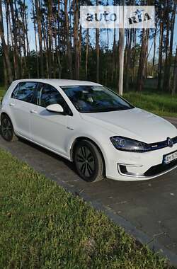 Volkswagen e-Golf 2016