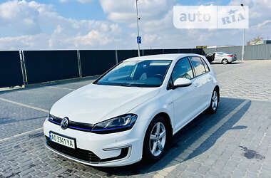 Хэтчбек Volkswagen e-Golf 2015 в Мукачево