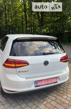 Хэтчбек Volkswagen e-Golf 2014 в Трускавце