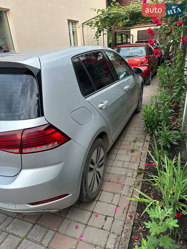 Хетчбек Volkswagen e-Golf 2019 в Івано-Франківську
