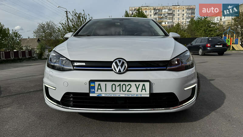 Хэтчбек Volkswagen e-Golf 2017 в Мироновке