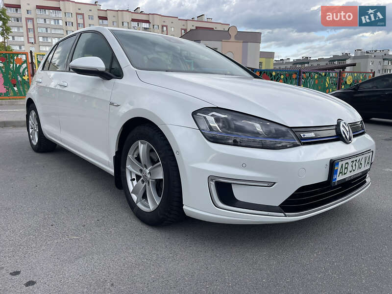Хэтчбек Volkswagen e-Golf 2014 в Виннице