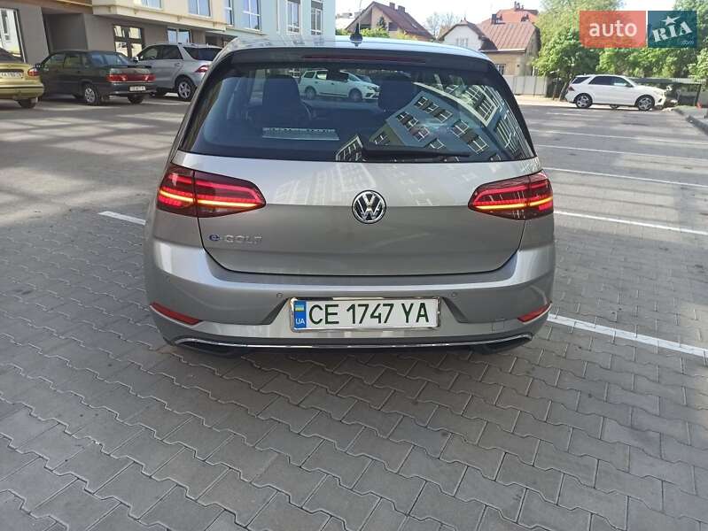 Хэтчбек Volkswagen e-Golf 2017 в Черновцах