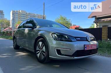 Хэтчбек Volkswagen e-Golf 2015 в Виннице