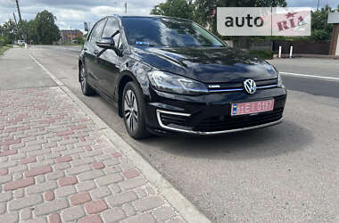 Хэтчбек Volkswagen e-Golf 2017 в Борисполе