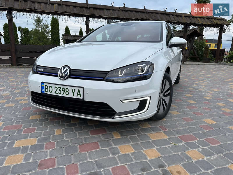 Volkswagen e-Golf 2016