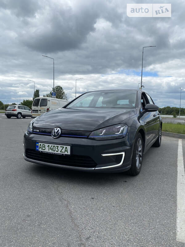 Хетчбек Volkswagen e-Golf 2015 в Вінниці