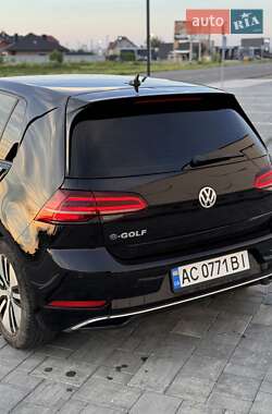 Хэтчбек Volkswagen e-Golf 2017 в 