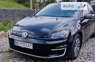 Хэтчбек Volkswagen e-Golf 2015 в Виннице