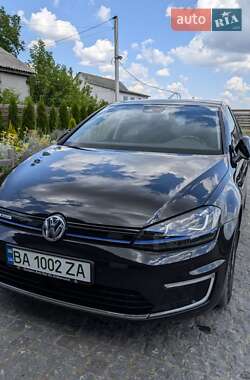 Volkswagen e-Golf 2016