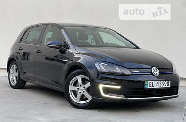 Volkswagen e-Golf 2015