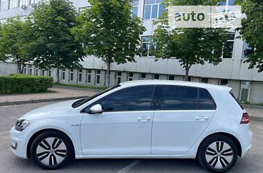 Хетчбек Volkswagen e-Golf 2014 в Ужгороді