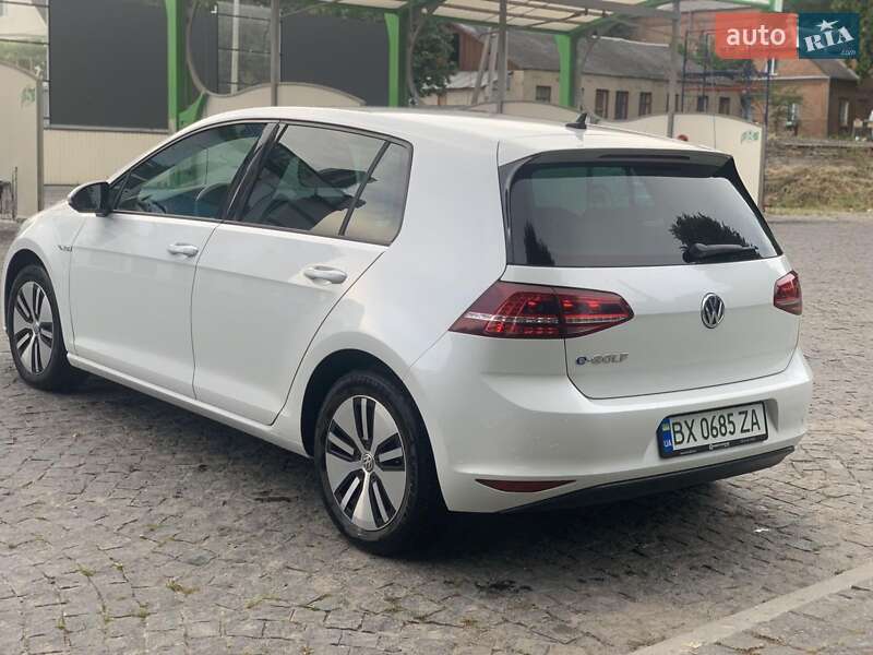 Хэтчбек Volkswagen e-Golf 2015 в Хмельницком