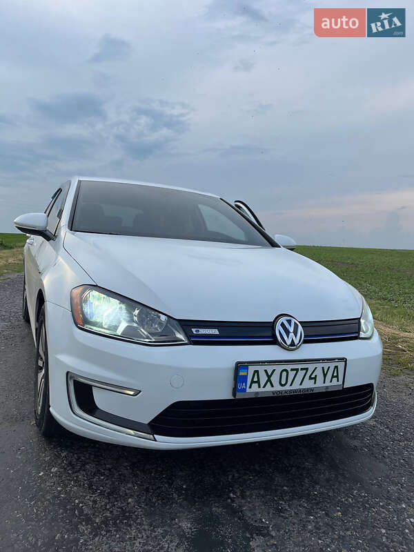 Хэтчбек Volkswagen e-Golf 2015 в Харькове