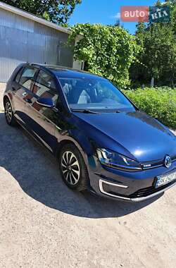 Volkswagen e-Golf 2015 Volkswagen e-Golf 2015
