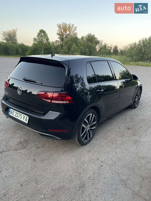 Хетчбек Volkswagen e-Golf 2018 в Павлограді