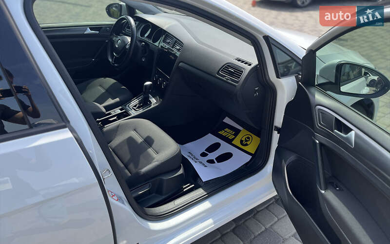 Хетчбек Volkswagen e-Golf 2019 в Мукачевому