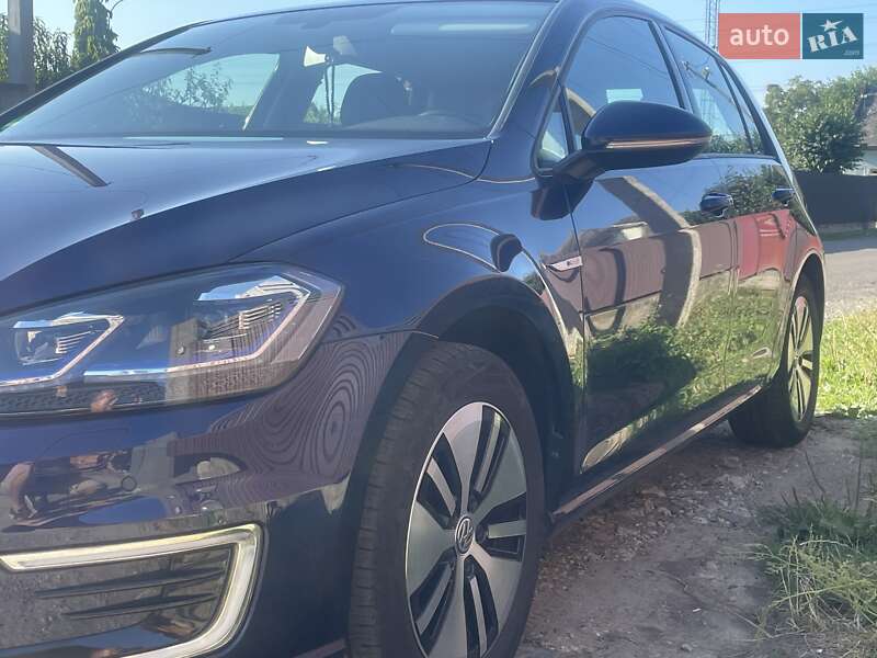 Хэтчбек Volkswagen e-Golf 2020 в Ужгороде