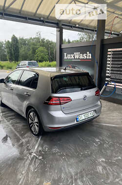 Хетчбек Volkswagen e-Golf 2015 в Кривому Розі