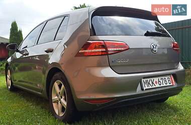 Хэтчбек Volkswagen e-Golf 2015 в Дрогобыче