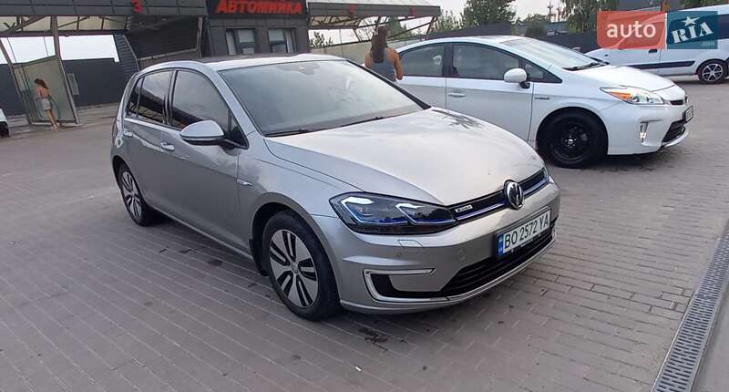 Хэтчбек Volkswagen e-Golf 2017 в Тернополе