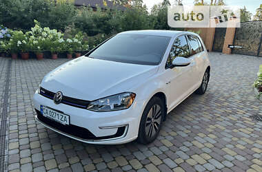 Хетчбек Volkswagen e-Golf 2016 в Черкасах