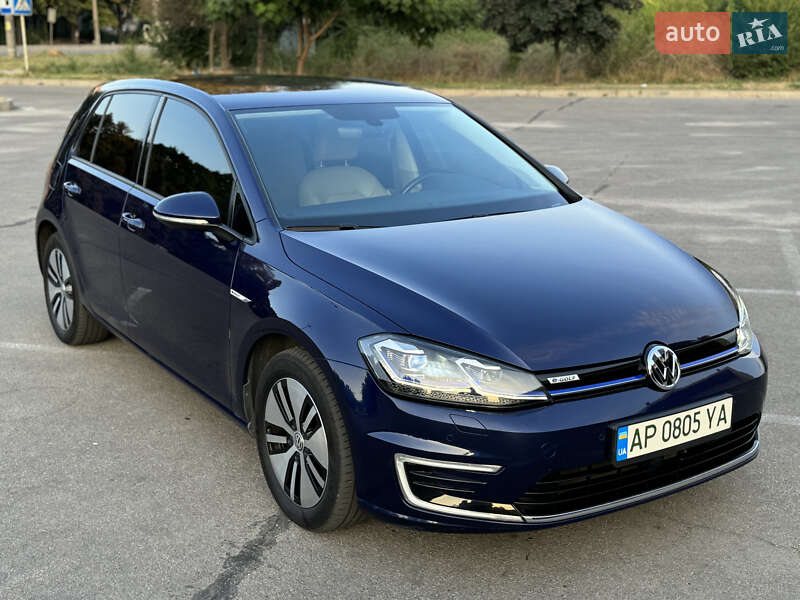 Хэтчбек Volkswagen e-Golf 2018 в Запорожье
