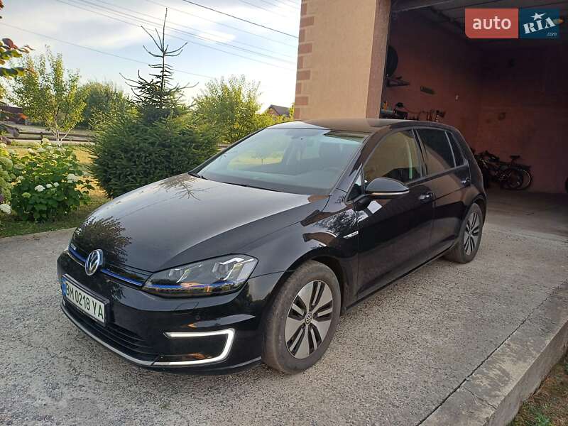 Хетчбек Volkswagen e-Golf 2016 в Сумах