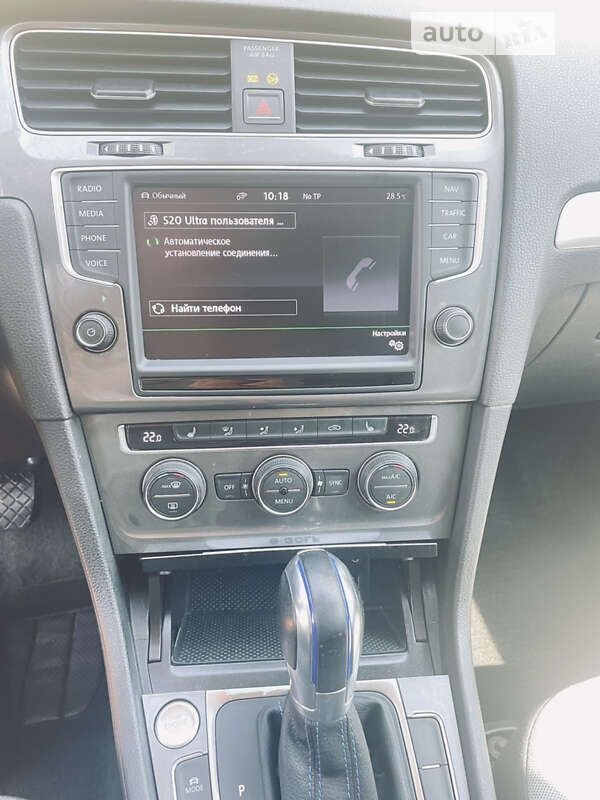 Хетчбек Volkswagen e-Golf 2015 в Кривому Розі