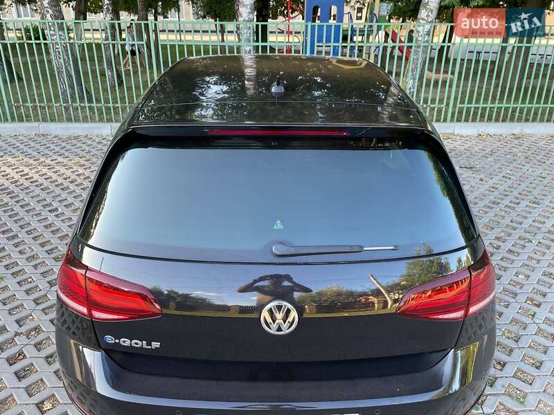 Хэтчбек Volkswagen e-Golf 2018 в Ивано-Франковске