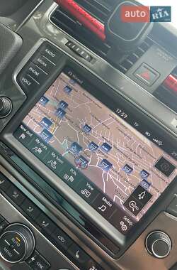 Хэтчбек Volkswagen e-Golf 2014 в Львове