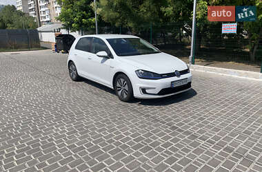 Хэтчбек Volkswagen e-Golf 2015 в Одессе