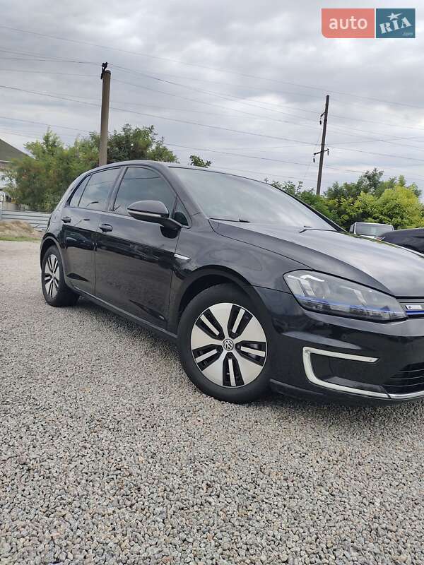 Хетчбек Volkswagen e-Golf 2014 в Кропивницькому