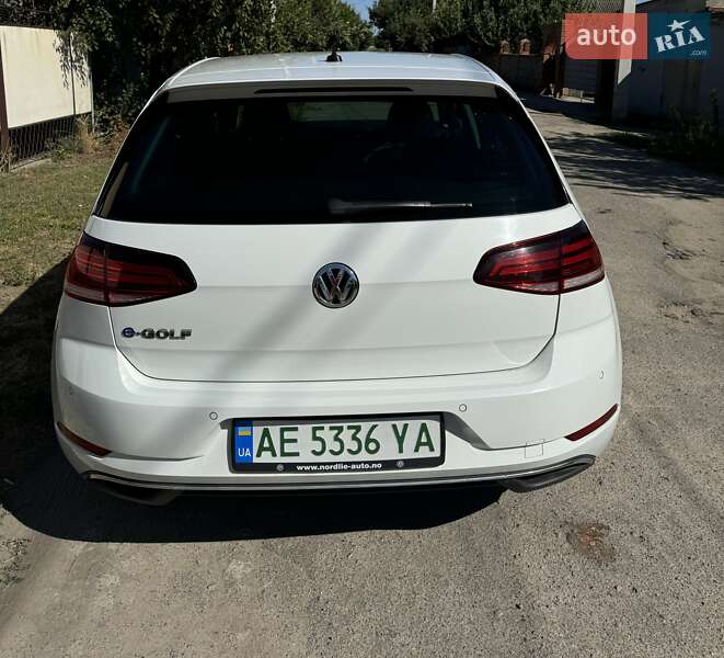 Хэтчбек Volkswagen e-Golf 2017 в Никополе
