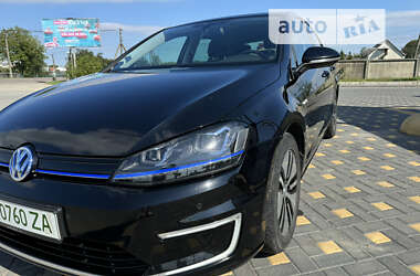 Хетчбек Volkswagen e-Golf 2014 в Коломиї