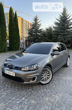 Хэтчбек Volkswagen e-Golf 2014 в Львове