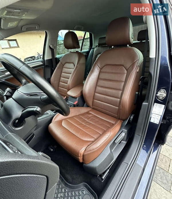 Хэтчбек Volkswagen e-Golf 2015 в Ивано-Франковске