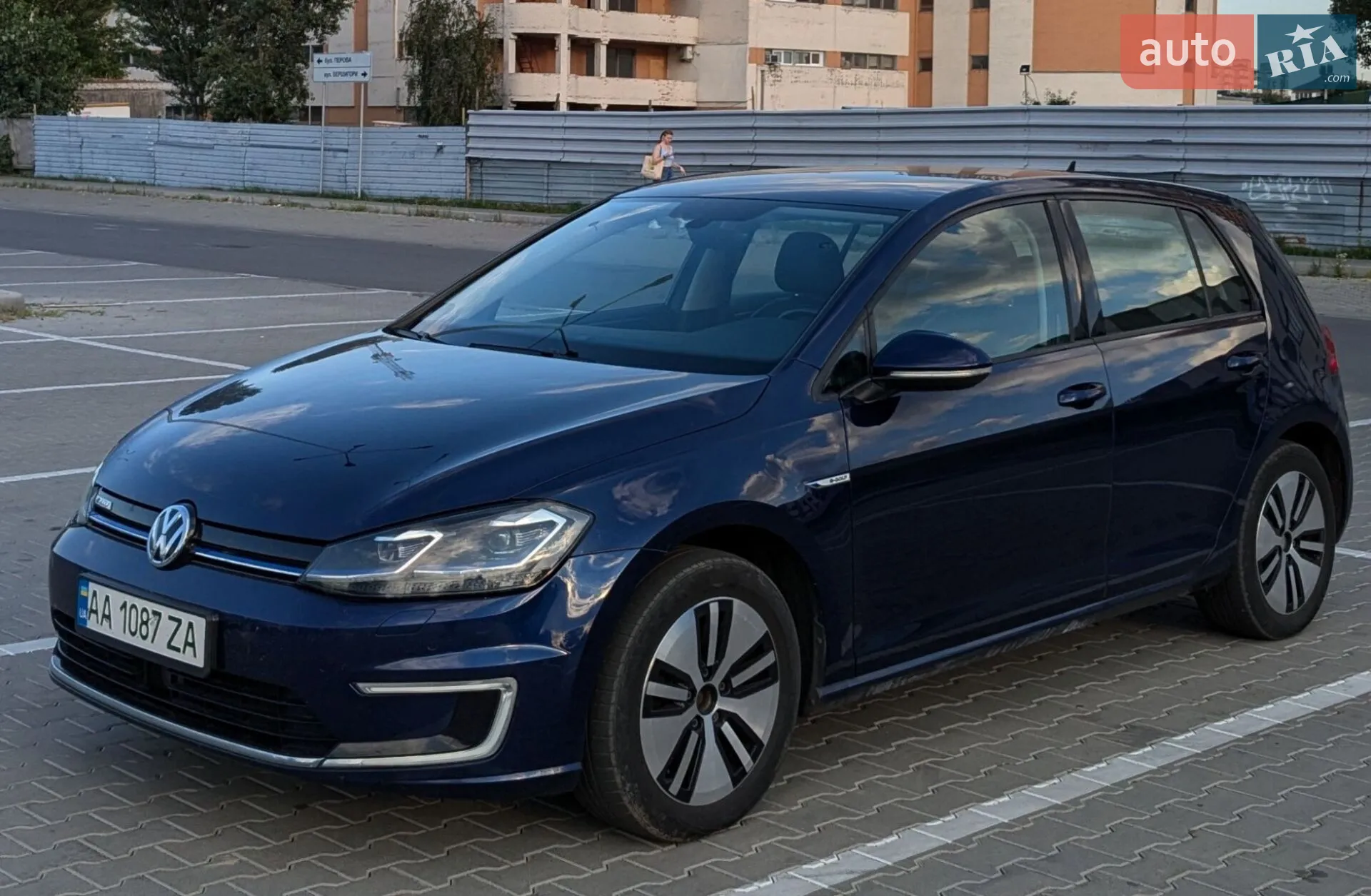 2017 Volkswagen Golf - мініатюра 2