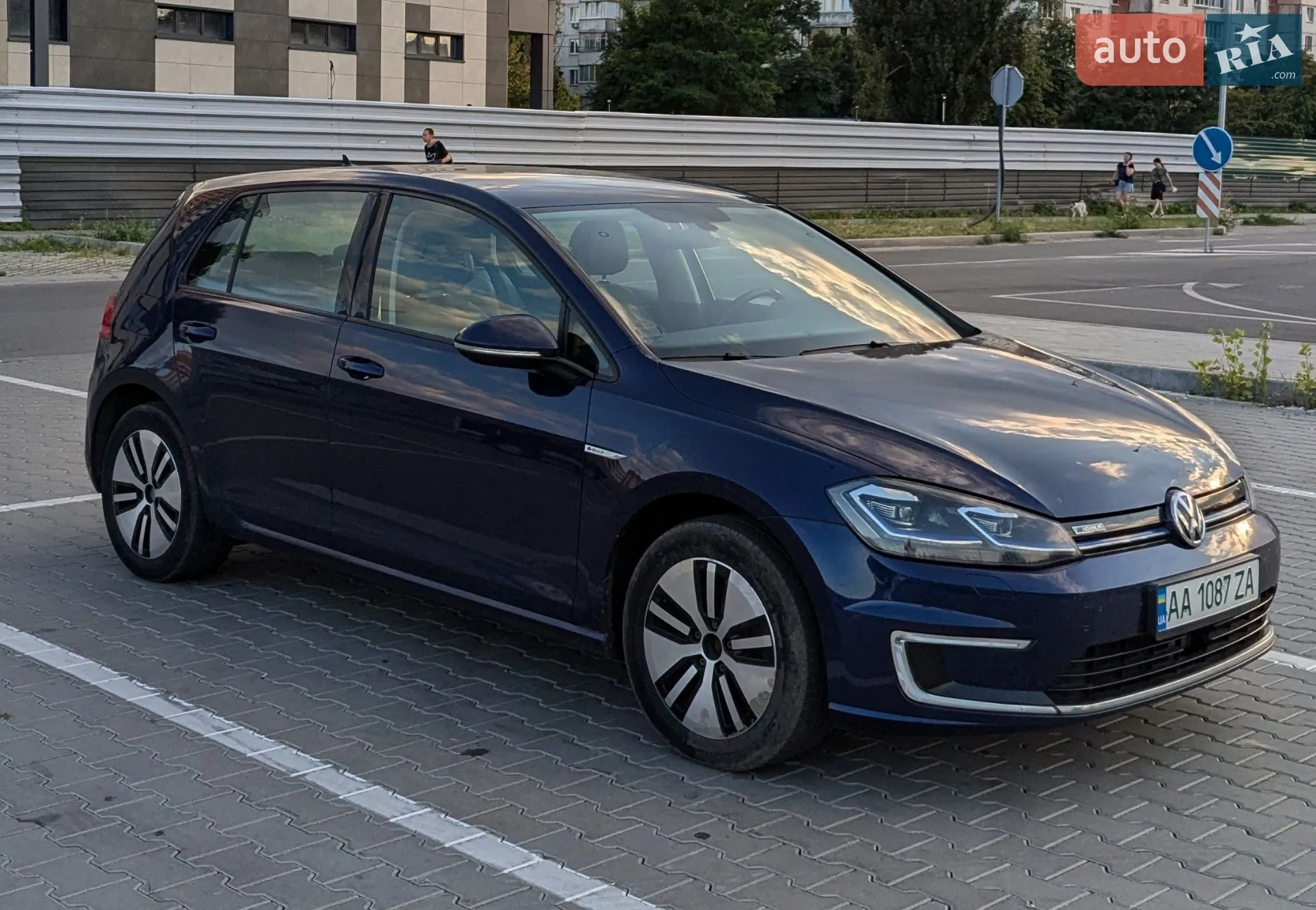 2017 Volkswagen Golf - мініатюра 3