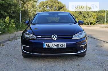 Volkswagen e-Golf 2017