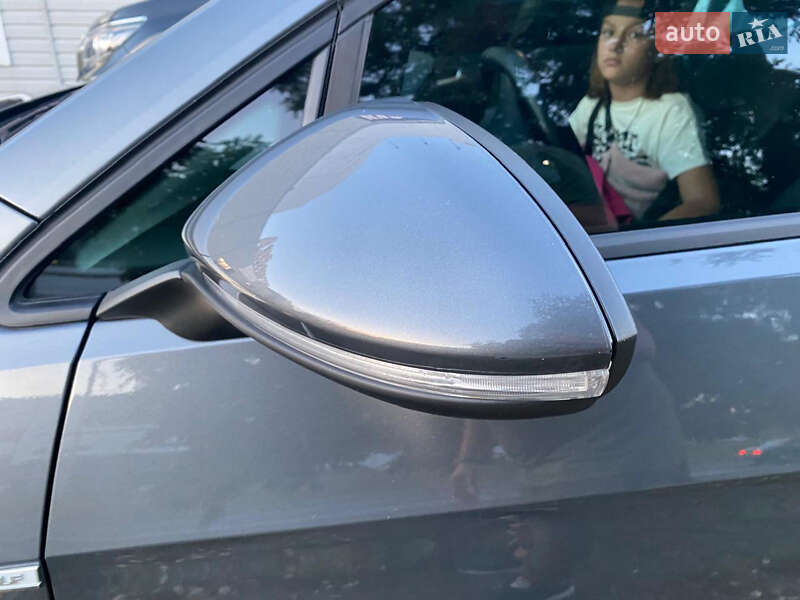 Хэтчбек Volkswagen e-Golf 2018 в Харькове фото 13 Хэтчбек Volkswagen e-Golf 2018 в Харькове