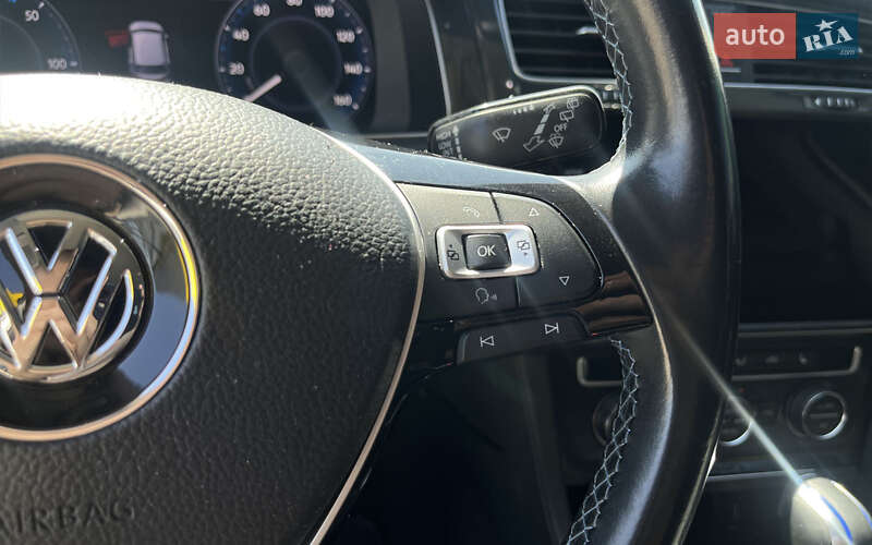 Хетчбек Volkswagen e-Golf 2017 в Мукачевому