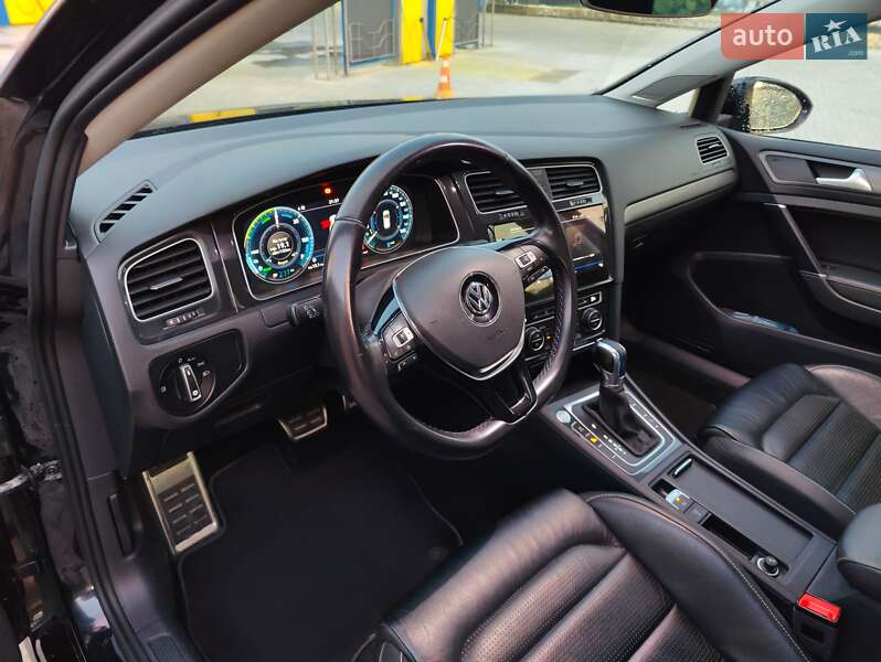 Хэтчбек Volkswagen e-Golf 2019 в Тернополе фото 8 Хэтчбек Volkswagen e-Golf 2019 в Тернополе