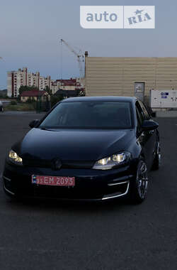 Volkswagen e-Golf 2016