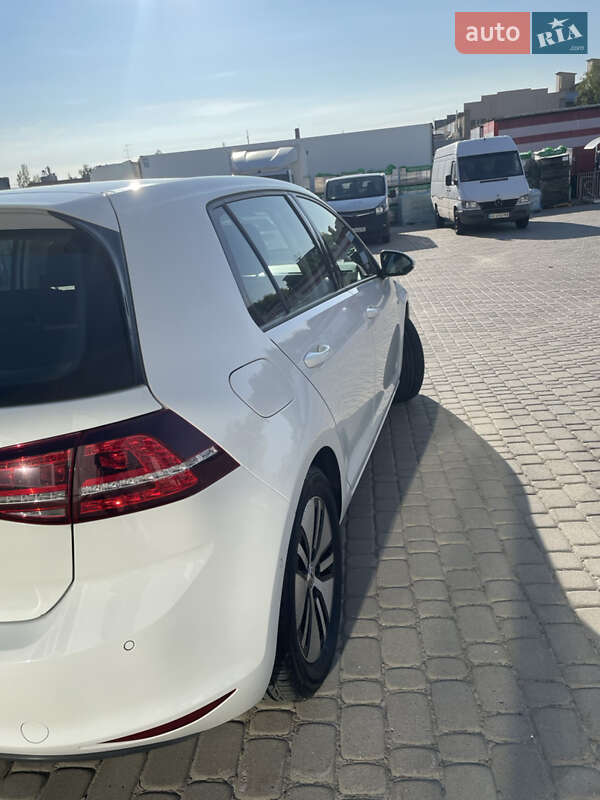 Хетчбек Volkswagen e-Golf 2014 в Львові