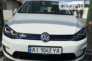 Хетчбек Volkswagen e-Golf 2014 в Києві