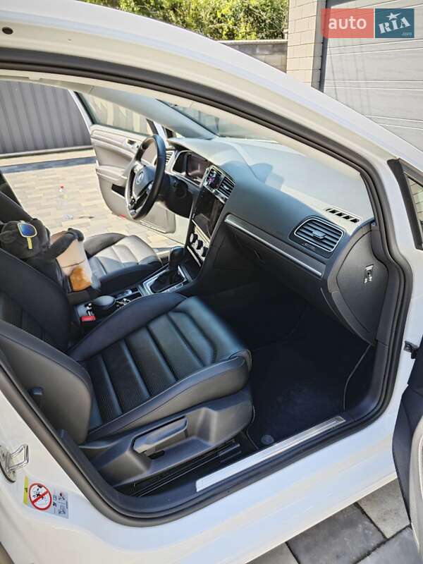 Хетчбек Volkswagen e-Golf 2019 в Луцьку