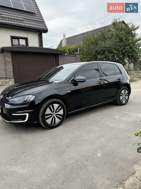 Хэтчбек Volkswagen e-Golf 2015 в Кропивницком