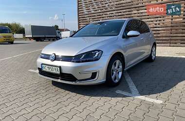 Volkswagen e-Golf 2015