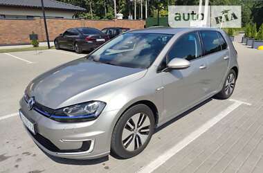 Volkswagen e-Golf 2015